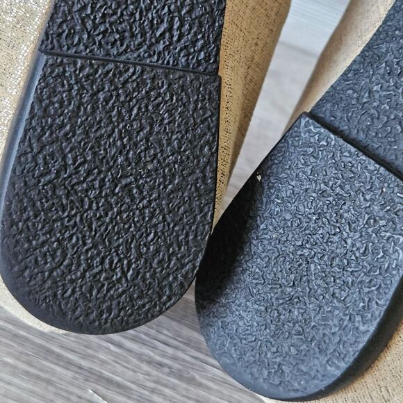 Munro American Soft Gold Iridescent Womens Ballet Flats Slip on Size 7 Shoes - Picture 12 of 15